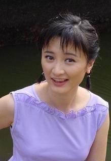 她曾在《马大姐》演王艾嘉,被传与主持人结婚,多年后才正式辟谣