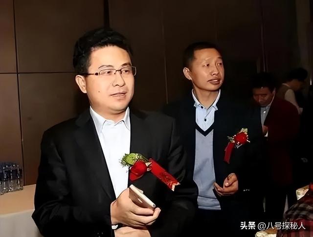 一夜输掉7亿美元，欠下200多亿跑路，回顾金立老板刘立荣的沉浮史
