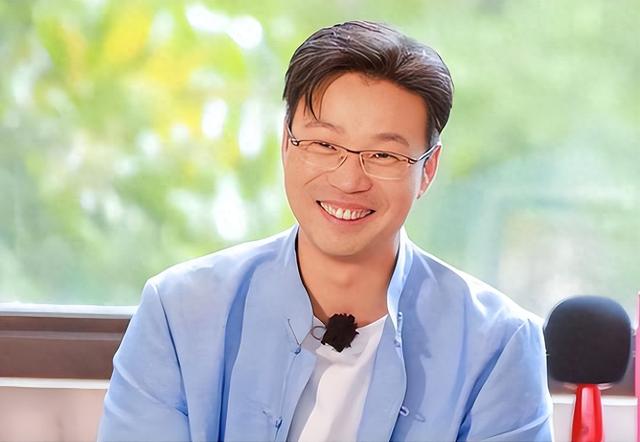他是内娱“顶级负心汉”,享少校军衔,却放任小三攻击发妻