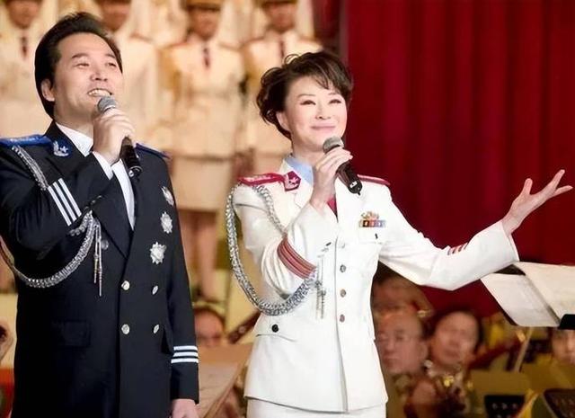 佟铁鑫:一婚娶歌手金曼生下儿子,二婚娶带娃林丹诗,如今咋样