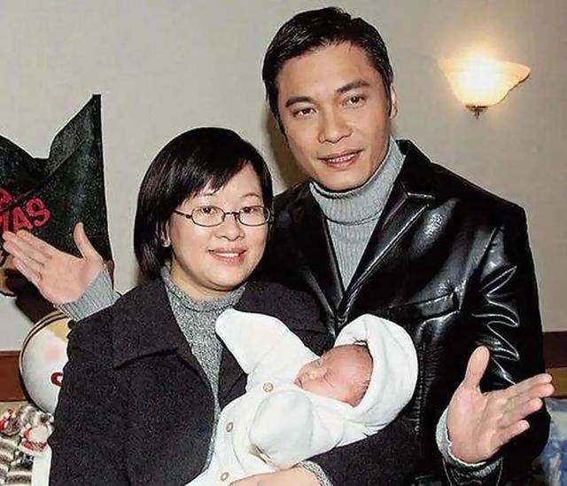 罗嘉良:二婚娶苏岩演员,婚后生一女,如今咋样了?