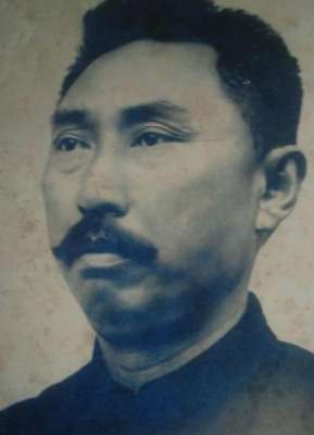 顾家齐(贺龙老上司是土匪，省委提议枪毙他，毛主席：不可事后看很高明)