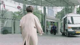 金牌女主播(金牌女主播渴望飙车潜伏，上天入地)