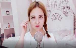 么么美女主播视频(美女用200倍速度时，你受得了吗？)