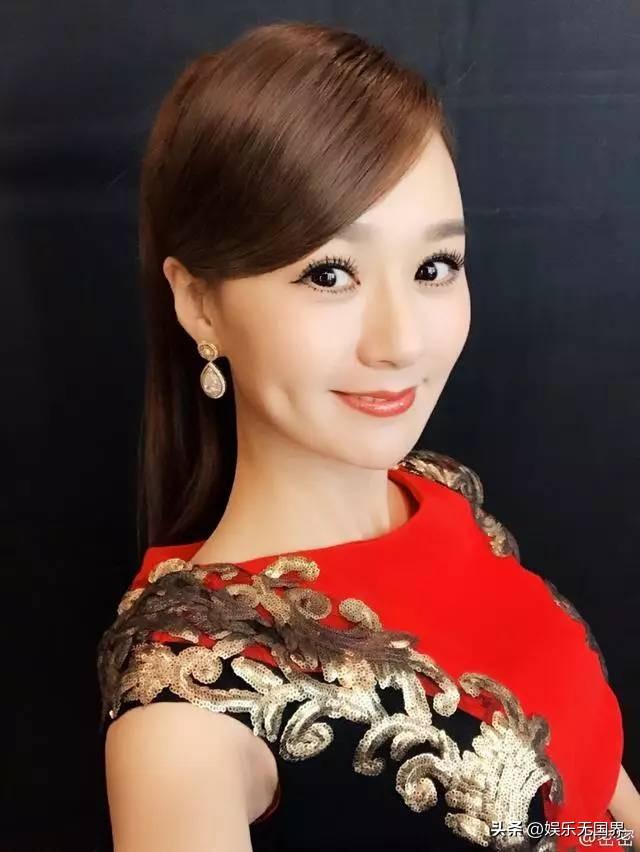 辽宁电视台16位美女主持人,刘心悦身材高挑,气质出众