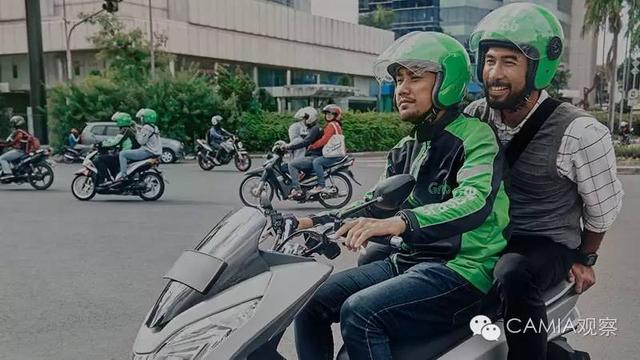 印尼网约摩的版“滴滴” 还有很多兄弟！
