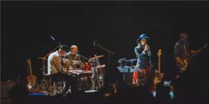 韩国女主播之曼妮福利(赴一场灵魂之约 苏菲·珊曼妮演唱会免费听)