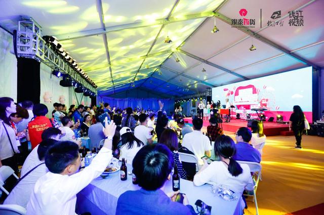12小时,40多对青年牵手成功!2019钱江交友音乐节让你今夜不再孤单