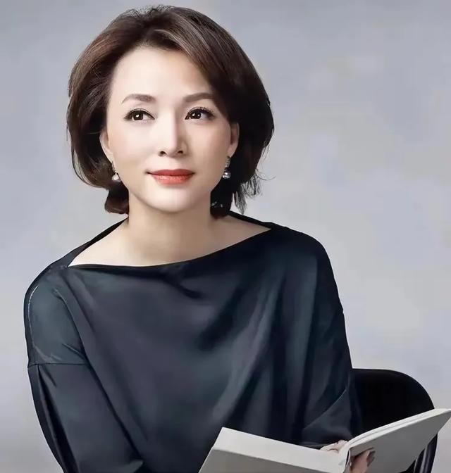 十二位央视美女主持人,每一位都是才貌双全,有没有喜欢的女主播