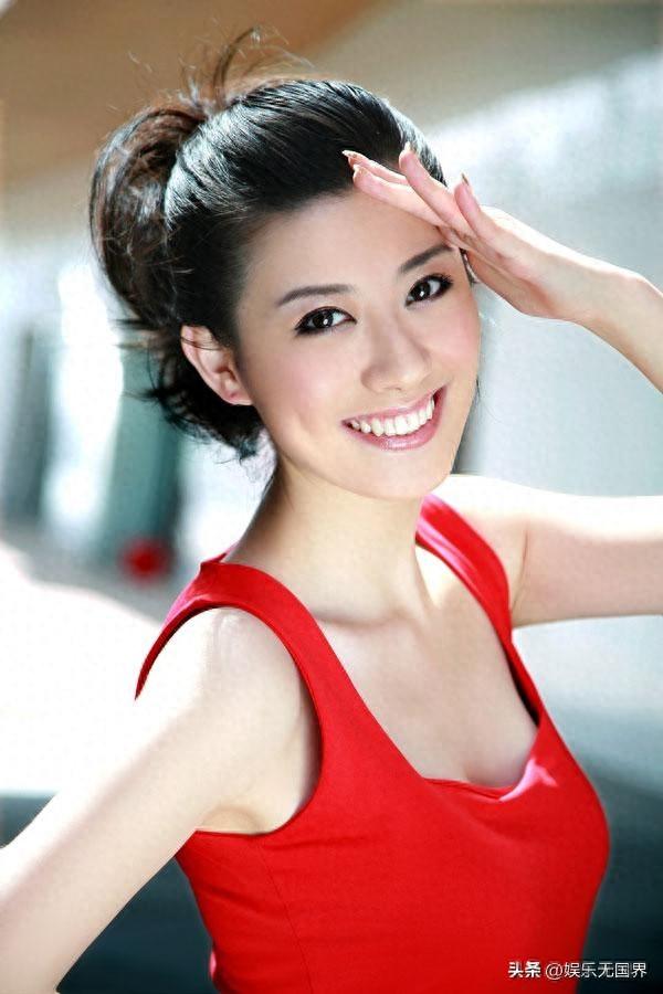 辽宁电视台16位美女主持人,刘心悦身材高挑,气质出众