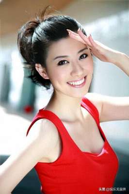 辽宁卫视新闻女主播(辽宁电视台16位美女主持人，刘心悦身材高挑，气质出众)