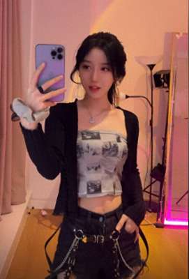 女主播脱比基尼(主播呆妹儿泰国泳装直播，展示身材遭超管封禁怒怼：凭啥扣6 分？)