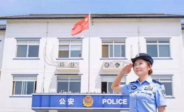 常州警花变身网红女主播,自创MV颜值爆表俘获粉丝无数