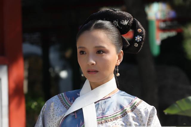 甘肃女演员因《甄嬛传》爆火,嫁入豪门,后为自己的狂傲付出代价