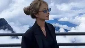 全民tv 女主播(网红顾茜茜自曝日收入超30万，引发网络热议)