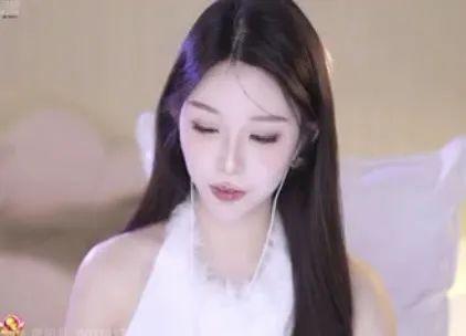女主播阿沐沐的“200万条件”:笑点背后的现实与清醒