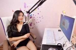 美女主播真空闪现(揭秘网络直播热隐秘操盘手：90%的主播吃饭喝水穿衣都被控制)