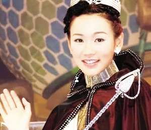 拜金女主播(“消失”的港姐杨思琦：深夜直播唱歌、付费聊天，她经历了什么？)