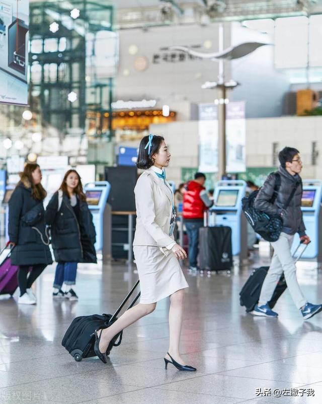 韩国各大航空制服秀,空姐制服还得是韩国bang子的
