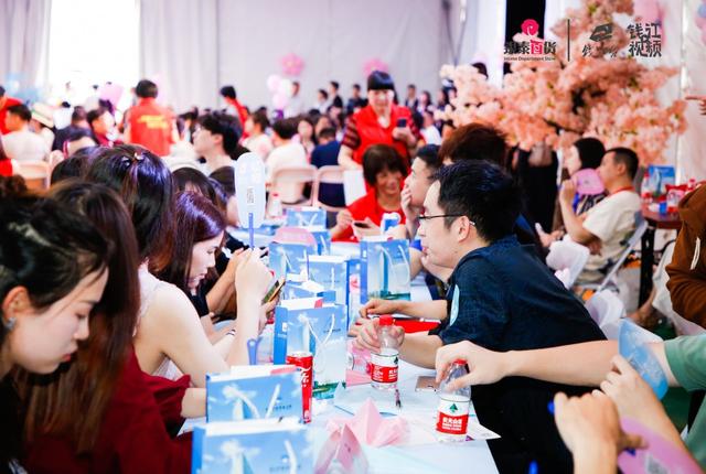 12小时,40多对青年牵手成功!2019钱江交友音乐节让你今夜不再孤单