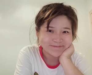 韩国女主播曼妮无删减(劣迹网红偷偷复出，郭老师戴面具，风小逸不敢露脸，铁山靠换平台)