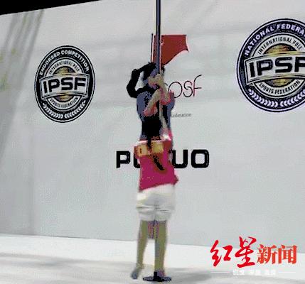 73岁的钢管运动“女神”:我会跳到跳不动的那天为止