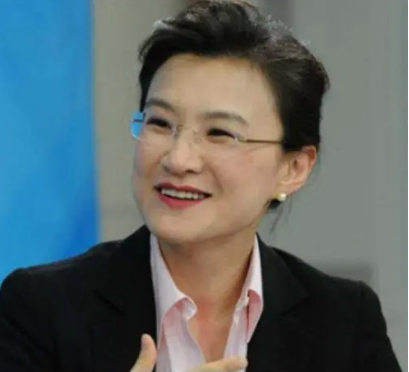 从“央视名嘴”到“滚出主持界”,董倩到底经历了什么?