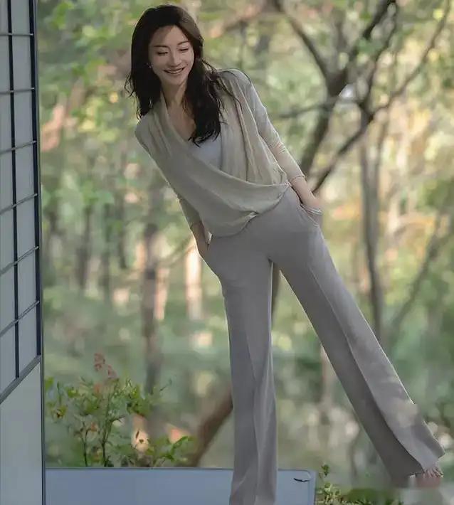 10个大美女,是央视各频道的“当家花旦”,最性感的是“六公主”