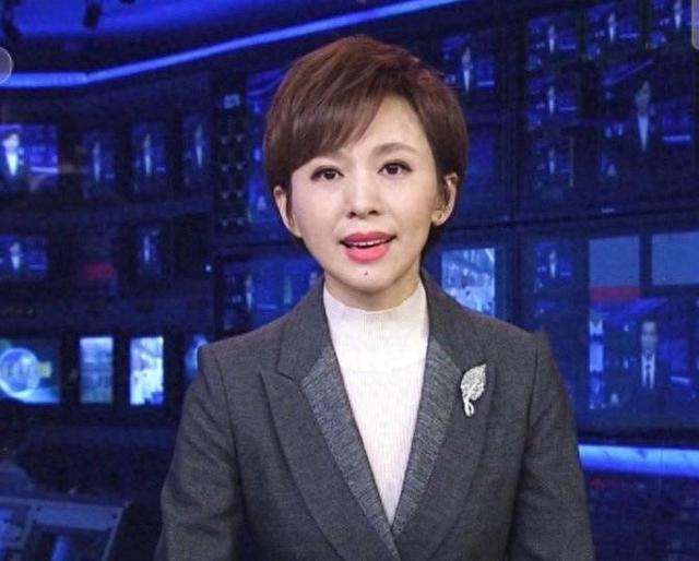 欧阳夏丹近况曝光!没了央视光环,也变回了普通人,她后悔了吗?