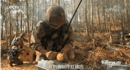 野外怎么了?野外也要有红烧肉,也要……炒糖色