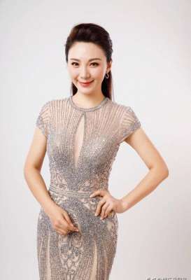 广东卫视女主播(广东电视台13位美女主持人，谁是你心目中的偶像)