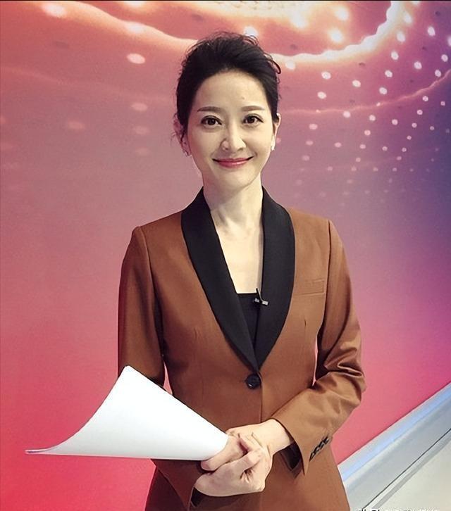 9个大美女，是央视各频道的当家花旦”，最性感的是六公主”