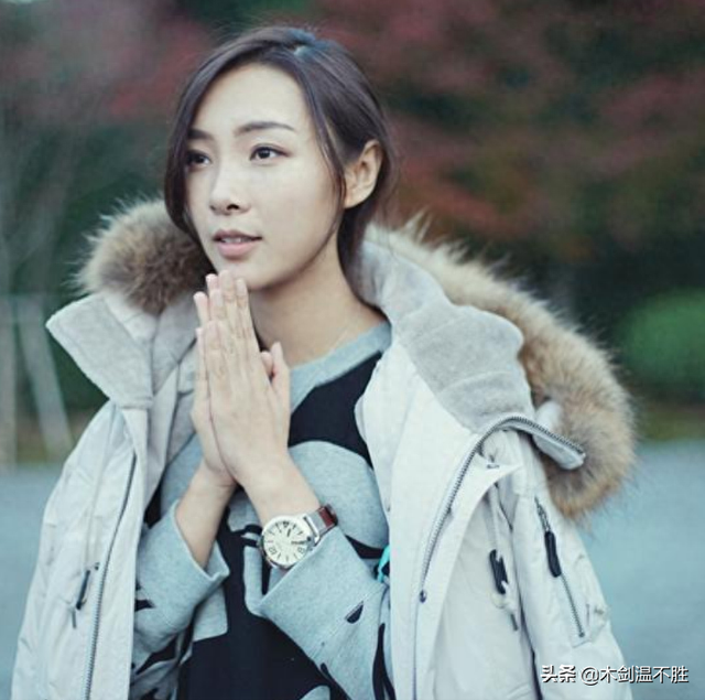 理科状元清华学子,北大硕士毕业做了游戏主播,她凭什么能火?