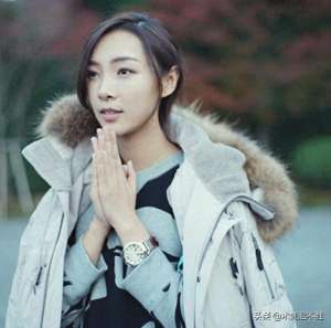 高考状元女主播(理科状元清华学子，北大硕士毕业做了游戏主播，她凭什么能火？)