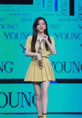 cctv4 女主播(9个大美女，是央视各频道的当家花旦”，最性感的是六公主”)