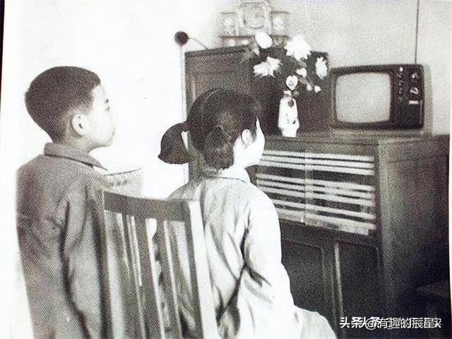 央视著名美女主持人,因推错门走上了不归路,生命定格在33岁