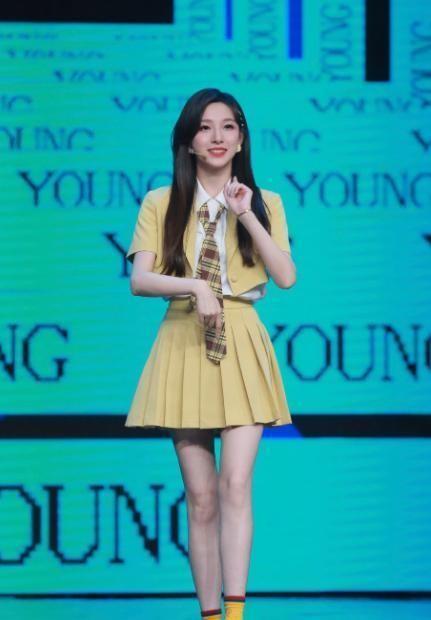 9个大美女，是央视各频道的当家花旦”，最性感的是六公主”