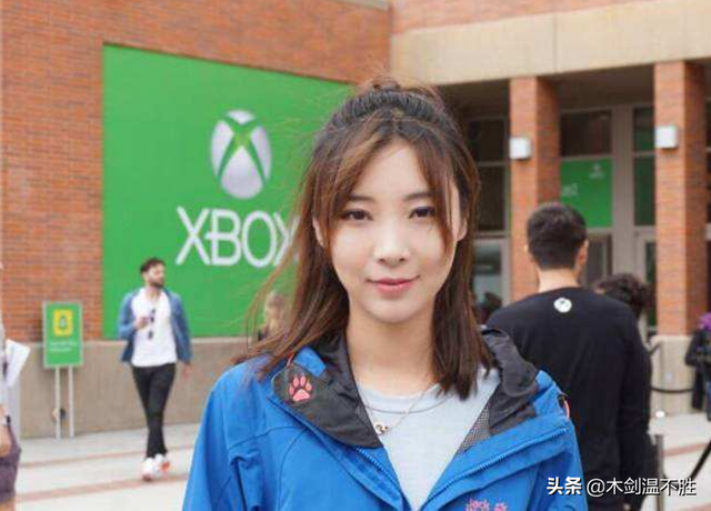 理科状元清华学子,北大硕士毕业做了游戏主播,她凭什么能火?