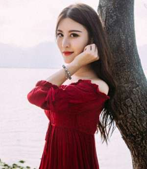 女主播朴妮唛跳舞视频(秀色性感美女跳舞现场)