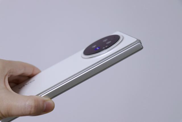 更适合苹果用户的“折叠屏”,vivo X Fold3,互传yyds !