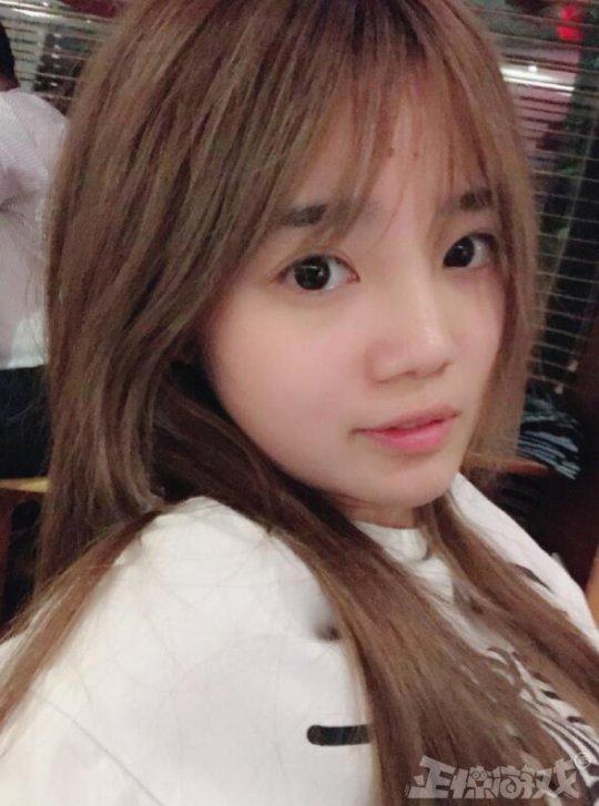 初代电竞女神做直播,退隐前不懂投资疯狂买房,如今成包租婆