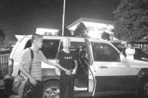 女主播水仙车震 下载(岳阳侦破全省“黄播”第一案)