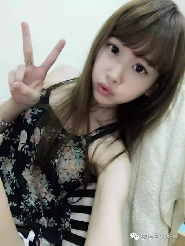 美女玩家推荐：LOL黄金段位 白天变身清纯小护士
