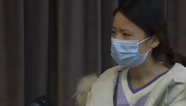 24岁女主播主动追求45岁榜一大哥,怀孕后却被回应:我不认识她