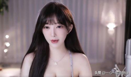 南妹儿久违复播,紧身吊带太性感,无视超管大胆热舞,太绝了!