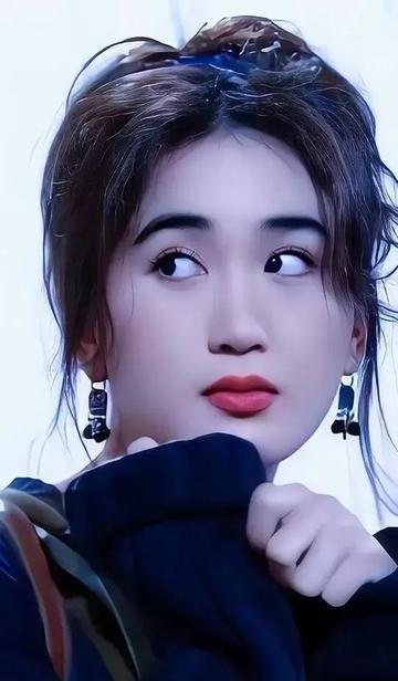 林青霞的胸,巩俐的腿,温碧霞的腰这6位中年女星性感起来迷死人