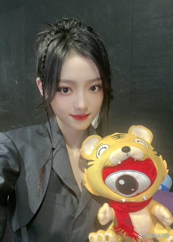 盘点王者荣耀KPL美女解说!个个肤白貌美大长腿!抓紧收藏!