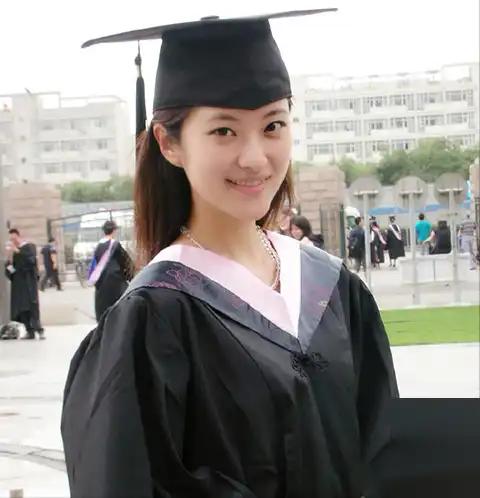 10个大美女,是央视各频道的“当家花旦”,最性感的是“六公主”
