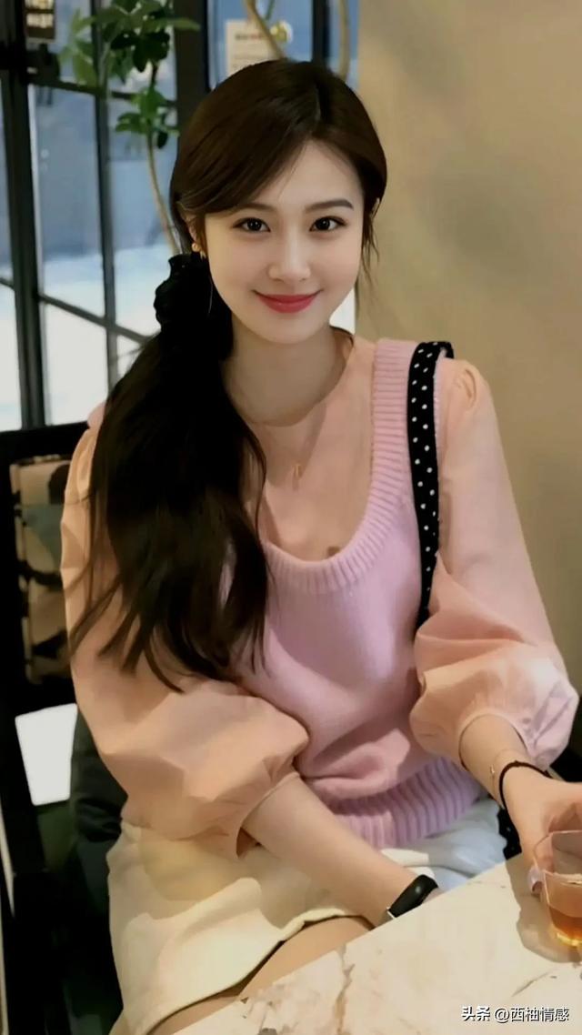 月薪五万女主播与富二代小伙相亲遭拒:怕被绿