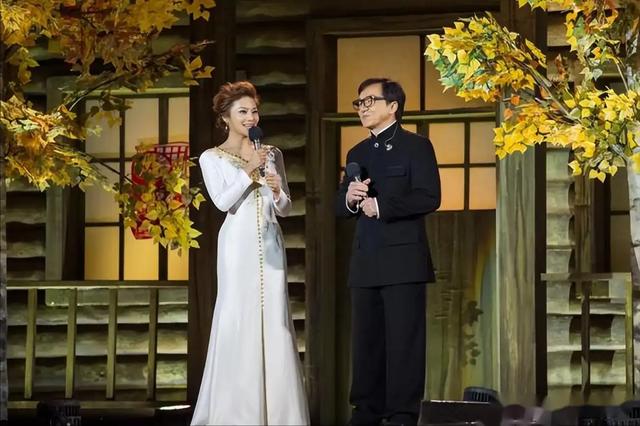 10个大美女,是央视各频道的“当家花旦”,最性感的是“六公主”